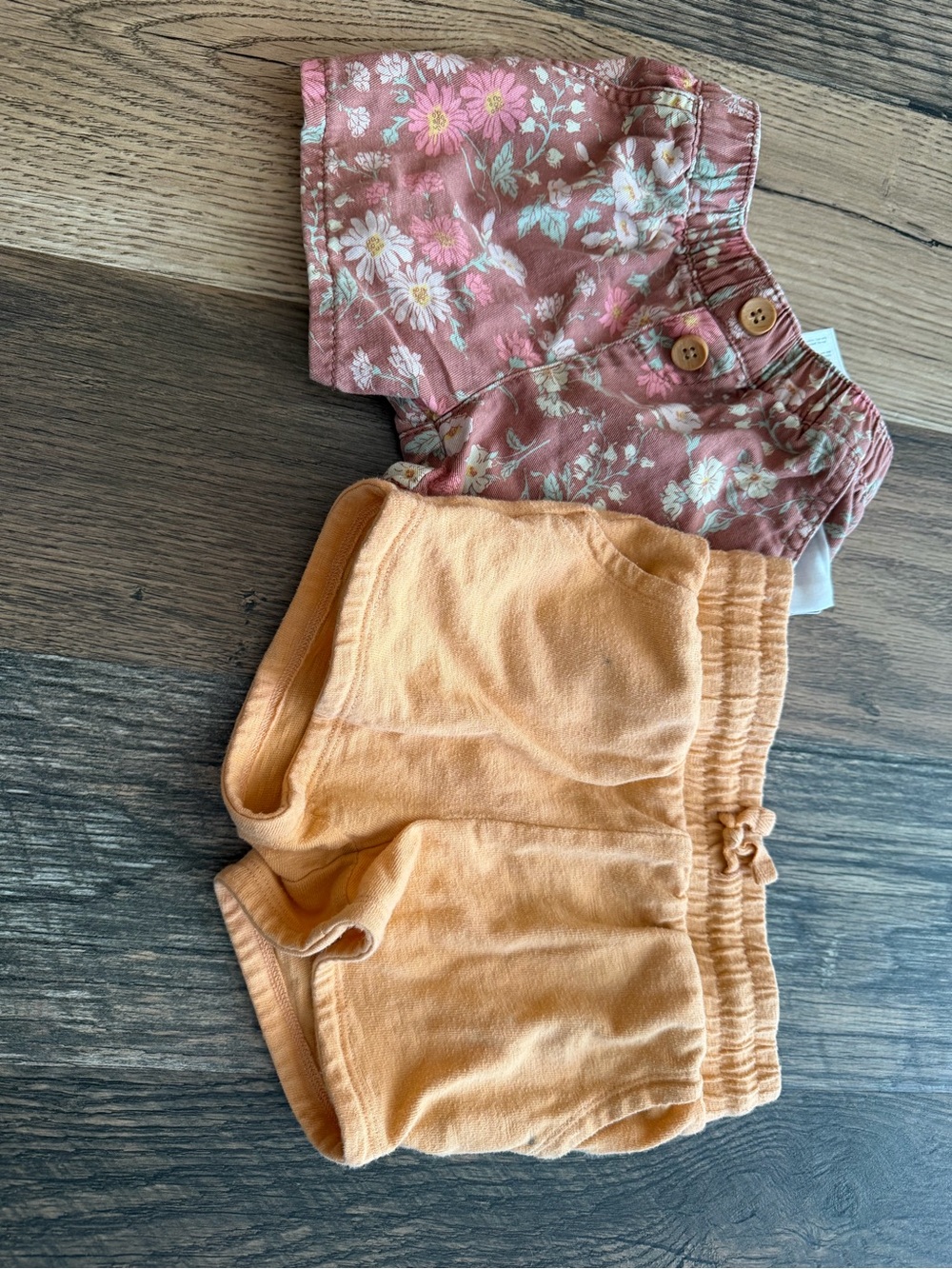 OshKosh B'gosh Floral Shorts Set Bundle